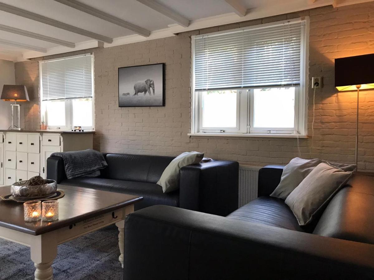 Omheind Chalet Met Prive Hottub. Op De Veluwe Villa Voorthuizen Eksteriør bilde